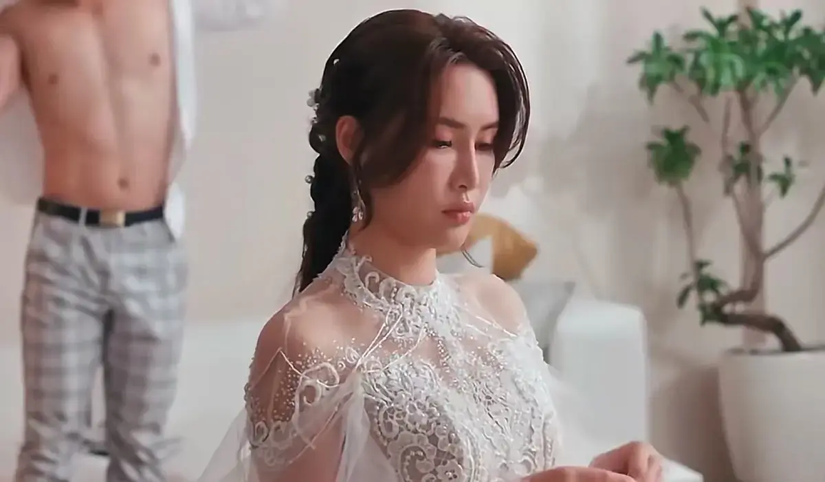 苏畅艾熙主演《小凤新婚》完整版上线-全程无删减无套路-无需会员免广告-小凤新婚高清画质免费放送