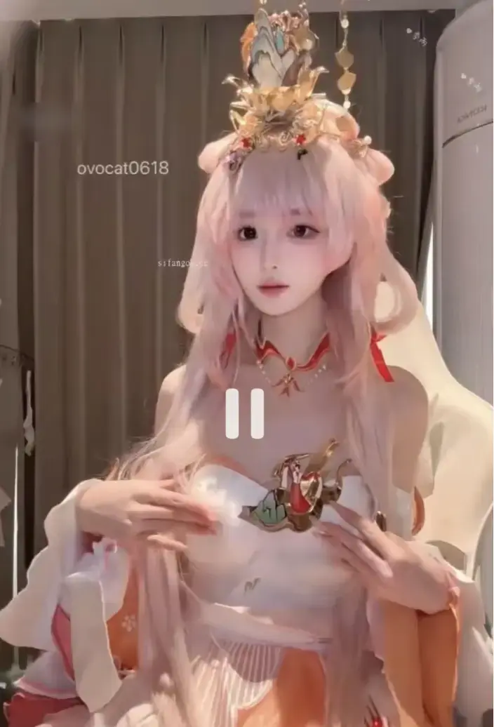 《季雨西施cosplay白天鹅相关视频资源》相关资源图片