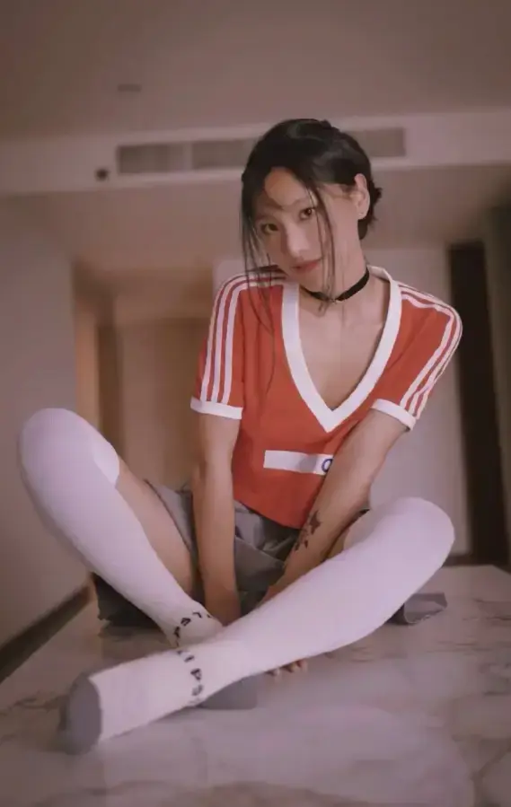 《刘玥合集》经典完整版资源-刘玥单挑三黑全记录高清观看-海外留学生刘玥老师作品免费在线播放